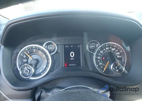 2022 Ram 1500 Big Horn 4X4 6'4 Box z USA, uszkodzony, nr VIN 1C6RRFBG8NN279032